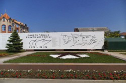 18 мая 2013, Анапа, памятник «Памяти павших будьте достойны»